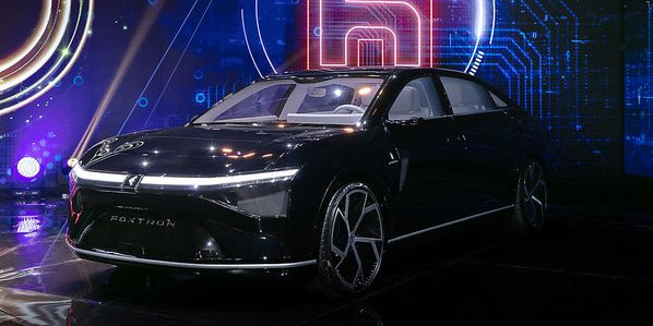 Foxconn greift mit E-SUV und E-Limousine an