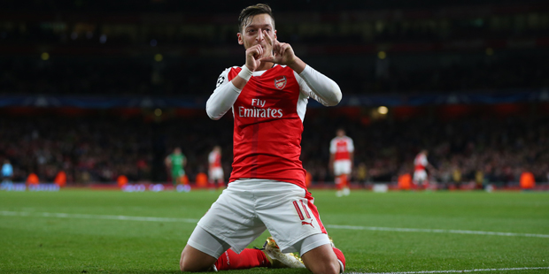 Özil