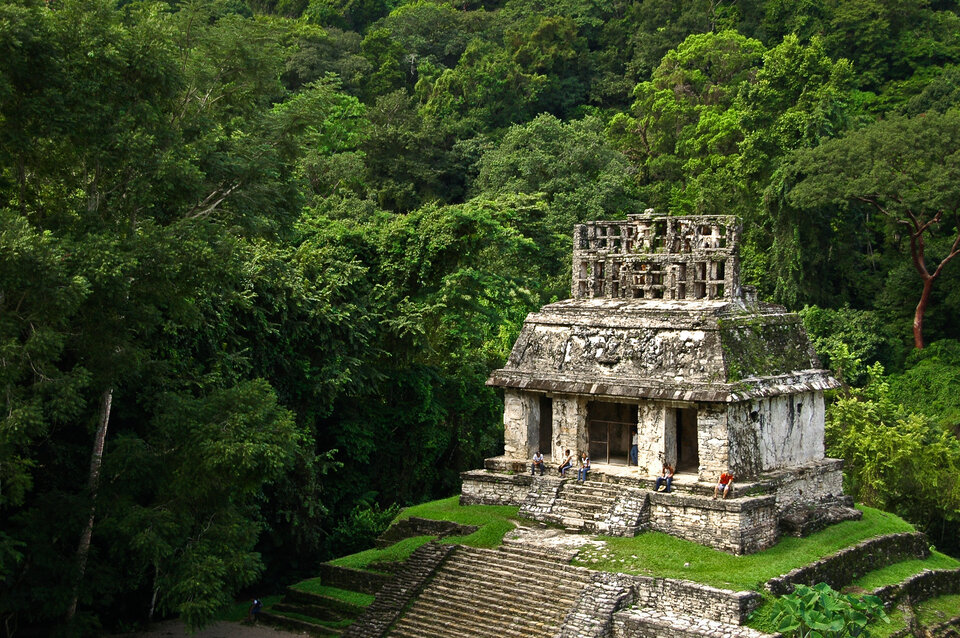 Der berühmte Maya Tempel ist ein Must-Stopp jedes Mexiko-Roadtrips.