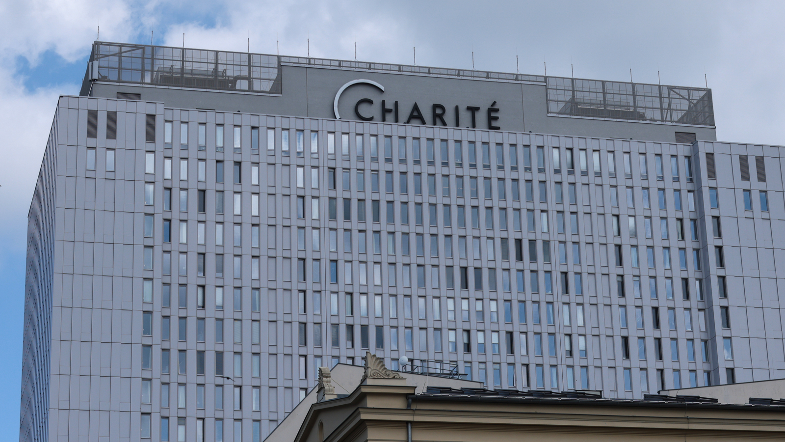 Chareite Berlin: Charité-Kardiologe wegen Mordverdachts verhaftet - oe24.at