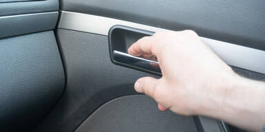 Autotür öffnen