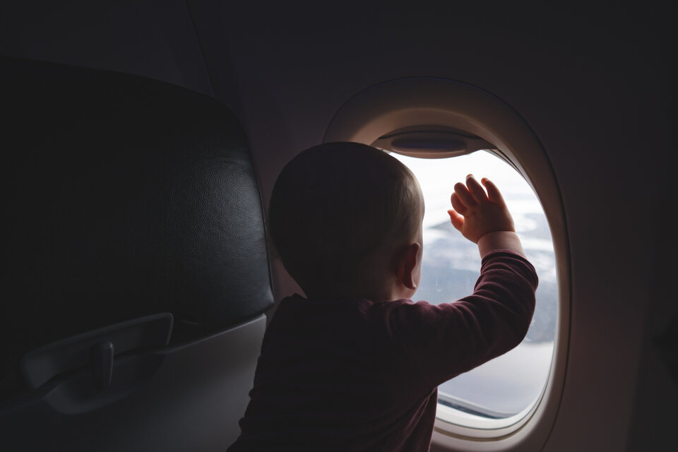 Reisen mit Babys: Was man einpacken sollte – und was nicht
