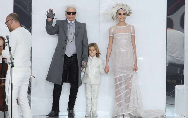 Karl Lagerfeld Cara Delevigne