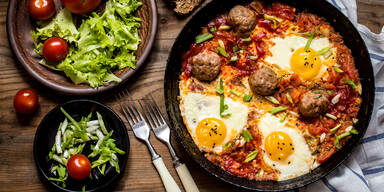 Shakshuka mit Lammbällchen