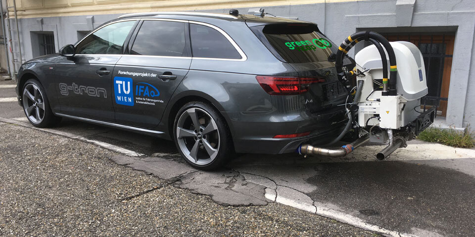 Leaf schlägt A4, C-Klasse und Corsa