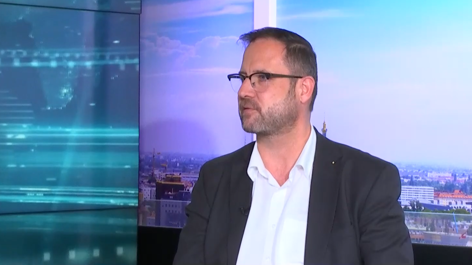 Isabelle Daniel Das Interview mit Christian Hafenecker oe24.at