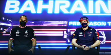 Sir Lewis Hamilton und Max Verstappen in Bahrain