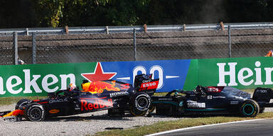 Hamilton und Verstappen crashen wieder