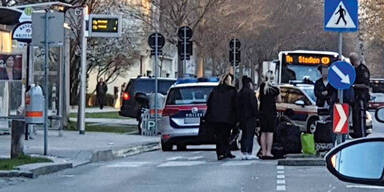 Polizei rammt Bub Wien