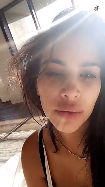 Kim Kardashian: No-Make-up-Selfie
