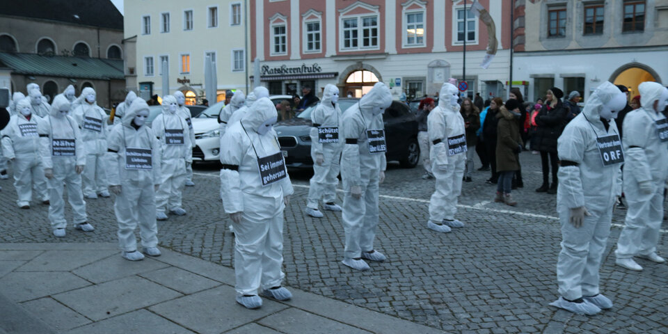 Grusel-Demos von Corona-Gegnern in Oberösterreich | Schock in Linz, Steyr, Freistadt, Wels