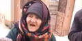 Syrische Oma attackiert IS-Kämpfer