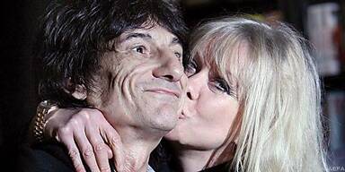 Jo Wood liebt ihren Ronnie trotz allem Ärger