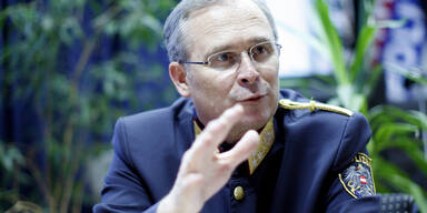 Karl Mahrer
