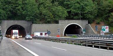 Klimaanlage im Tunnel auf Umluft schalten
