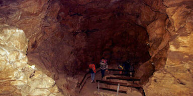 Forscher in Höhle eingeschlossen