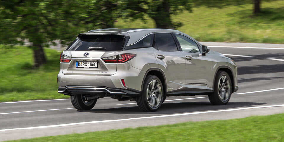 Lexus RX 450h startet als Siebensitzer