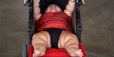 Dieses Baby bringt satte 28 Kilo auf die Waage