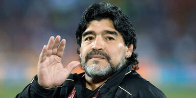 Ärzte setzten Fußball-Idol Maradona auf Entzug