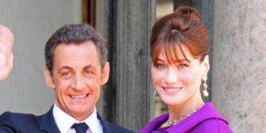 Präsident Sarkozy ist offiziell zu Carla gezogen