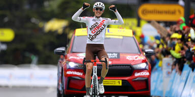 Rad-Profi Ben O'Connor jubelt über seinen Etappensieg bei der Tour de France