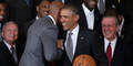 Ex-Präsident Barack Obama umarmt Ex-NBA-Profi Dwyane Wade