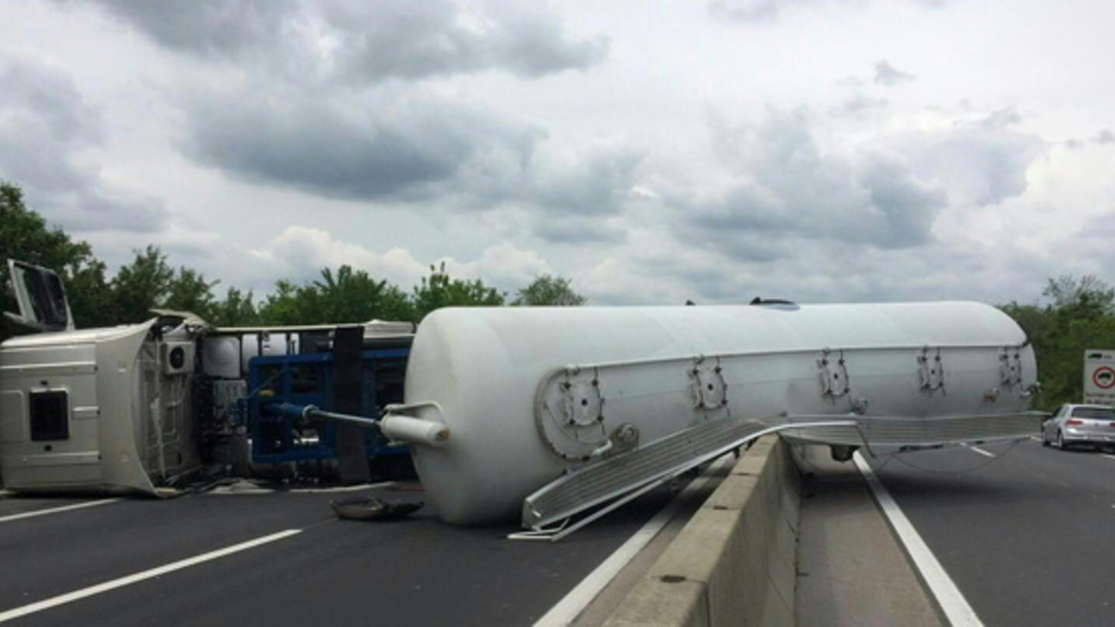 Ostautobahn nach siebenstündiger Sperre wieder