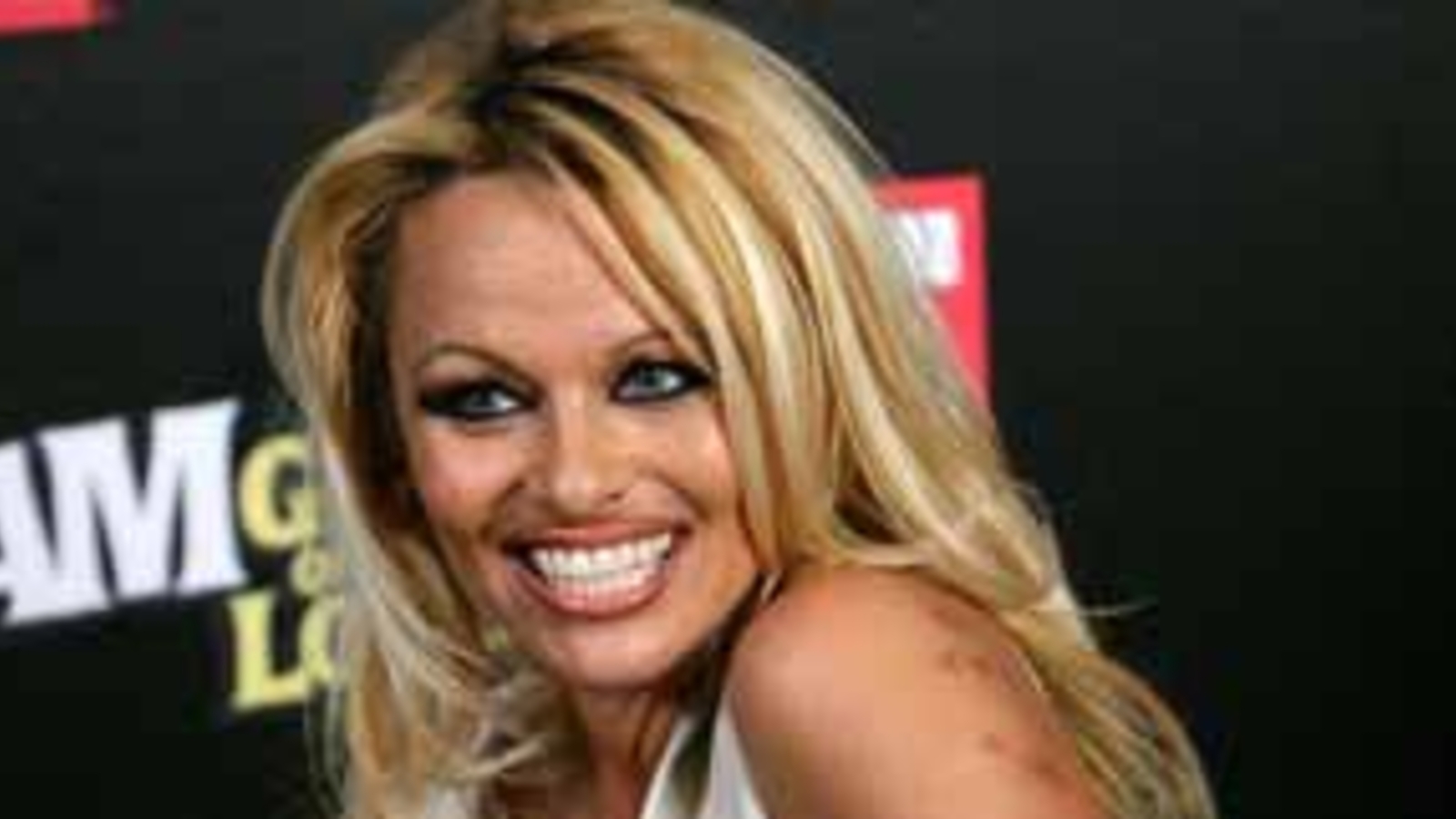 Pamela tanzt für 50.000 Euro am Oktoberfest oe24.at