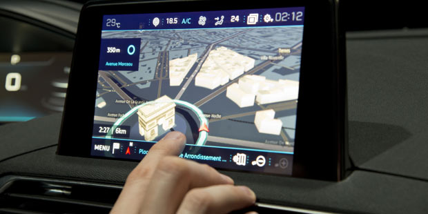 Peugeot zeigt neues Hightech-Cockpit