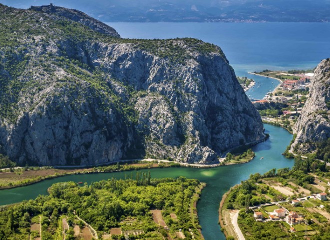 Aktivurlaub im Herzen Dalmatiens: Entdecken Sie Omiš