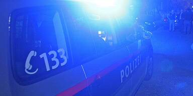 Supermarkt-Räuber flüchtet mit Taxi