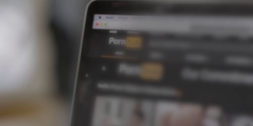 Pornhub-König enttarnt: So reagiert seine Frau