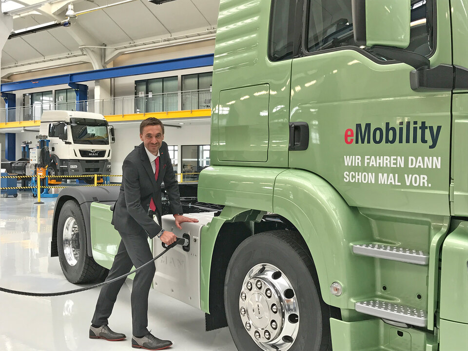 Kopie von E-LKW Stiegl