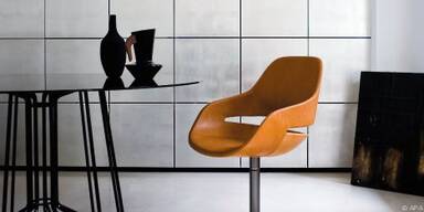 Runde Schalenform und eleganter Fuß von Zanotta