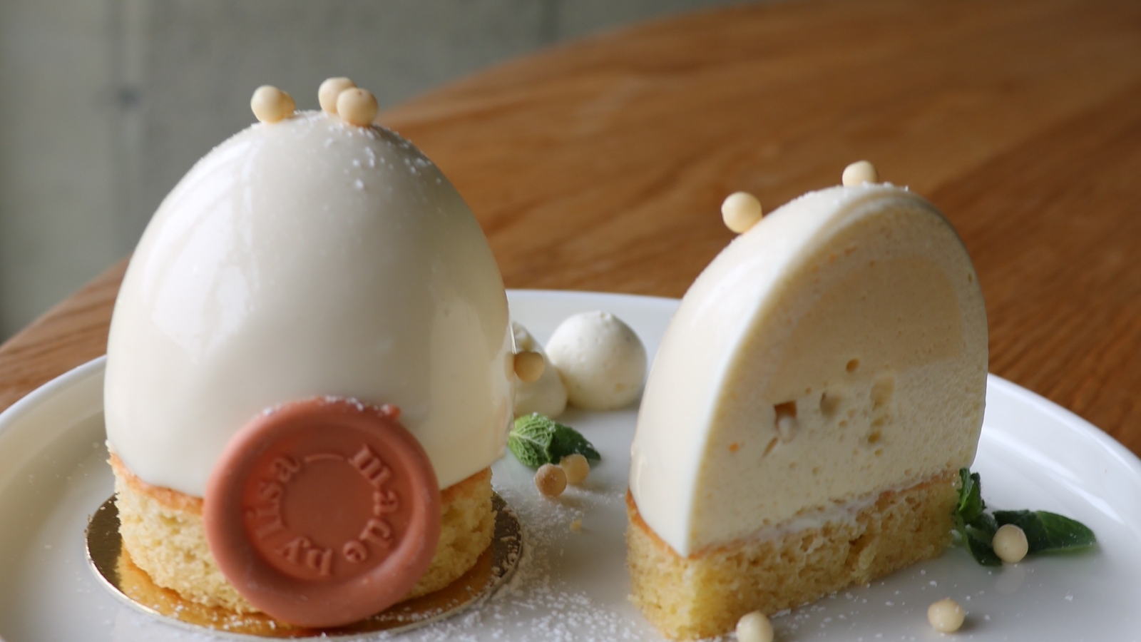 Törtchen mit weißer Schokolade und Passionsfrucht