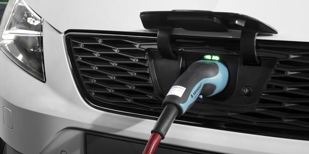 Seat zeigt Leon mit Plug-in-Hybrid-Technik