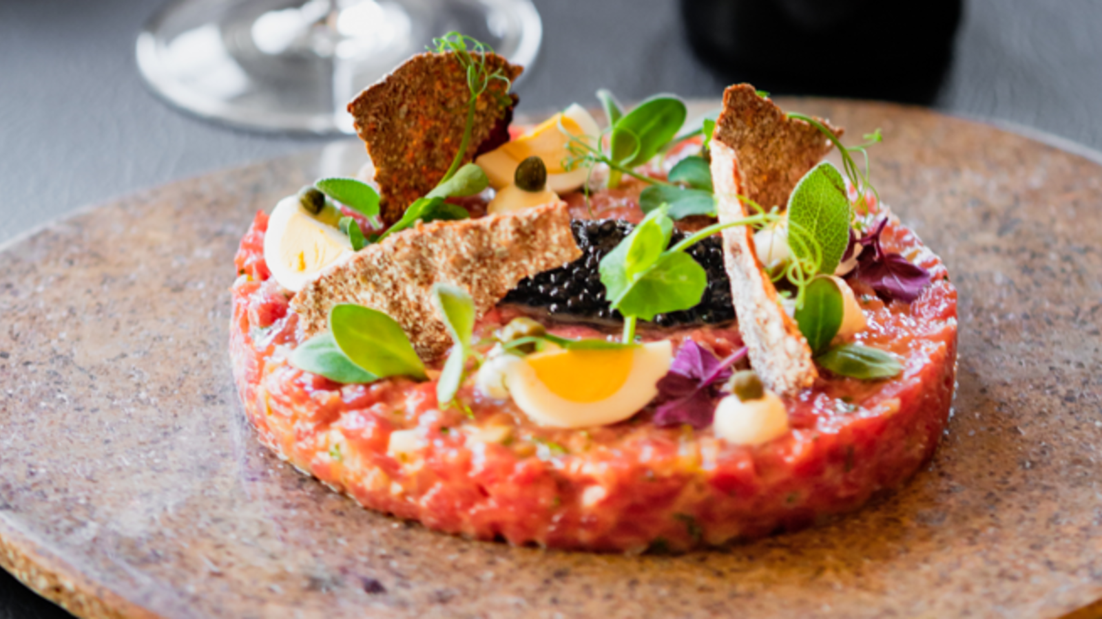 Beef Tatar mit Kaviar