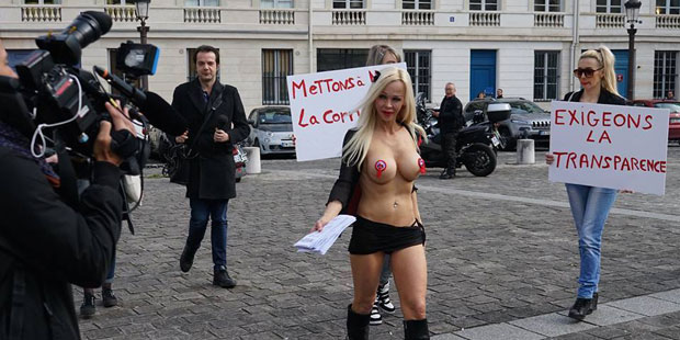 Stripperin sorgt für Eklat bei Frankreich-Wahl
