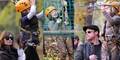 Brangelina mit ihren Kids am Abenteuerspielplatz