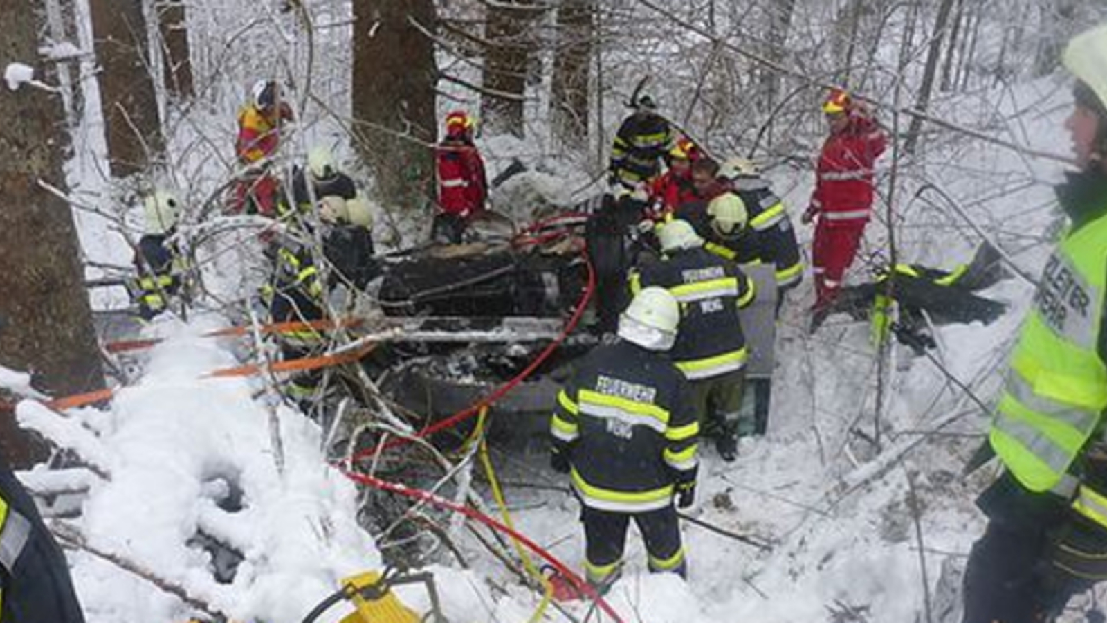 Vater Und Sohn Sterben Bei Horror-Crash