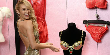 Candice präsentiert den Millionen-BH