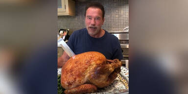 Arnold Schwarzenegger spendet 500 Truthähne an Bedürftige