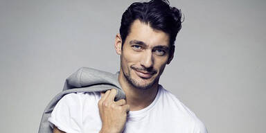 Supermodel David Gandy versteigert sich selbst auf eBay