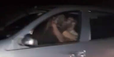 Paar beim Sex auf der Autobahn erwischt