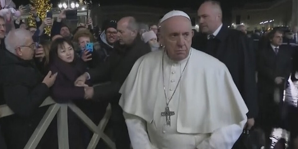 Fingerklopfer: Die große Entschuldigung des Papstes