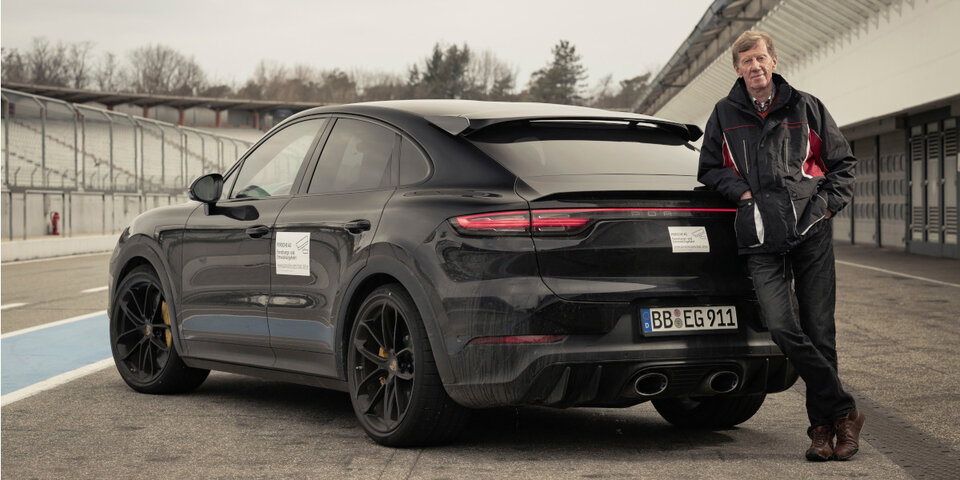 Walter Röhrl testet neuen Porsche-Prototypen