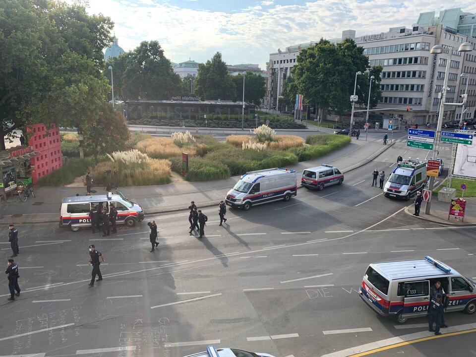 Polizei-Bilanz nach Blockade: 20 Klima-Rebellen festgenommen