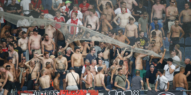 Sturm - Ajax: Hooligans vereinbaren brutale Prügelei
