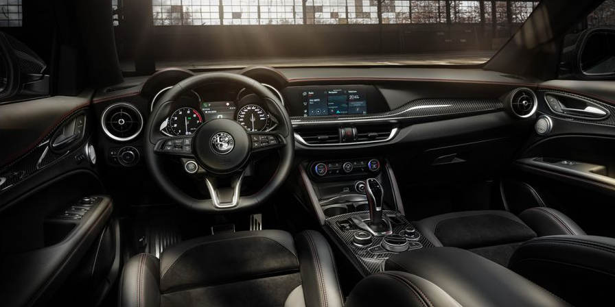 Alfa greift mit dem Stelvio Veloce Ti an