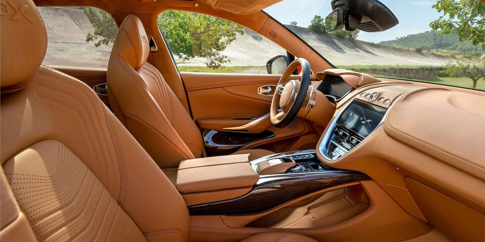 Alle Infos zum Aston Martin DBX
